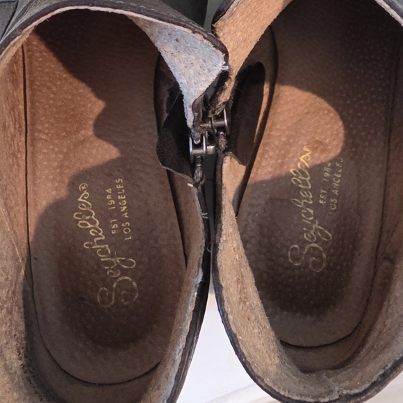 Seychelles Deep Ankle Bootie - Picture 6 of 7